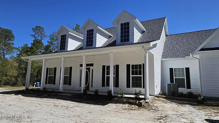 Image 3: Front of house 1