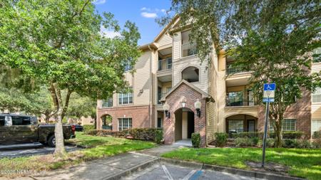 7800 POINT MEADOWS Drive
