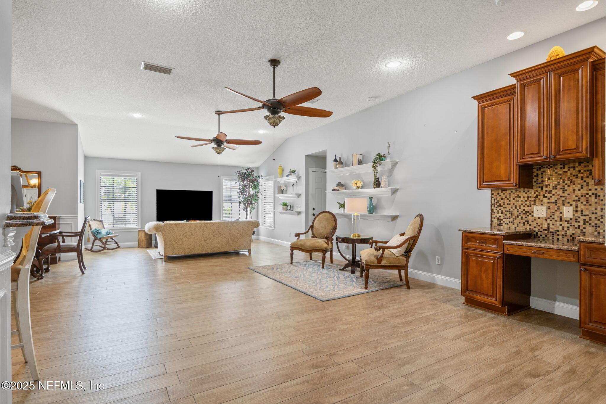Image 4: 4-web-or-mls-_MG_2349