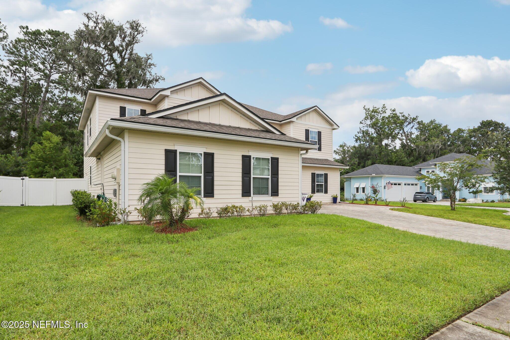 Image 4: 4-web-or-mls-Silo Oaks Pl-S1607-004
