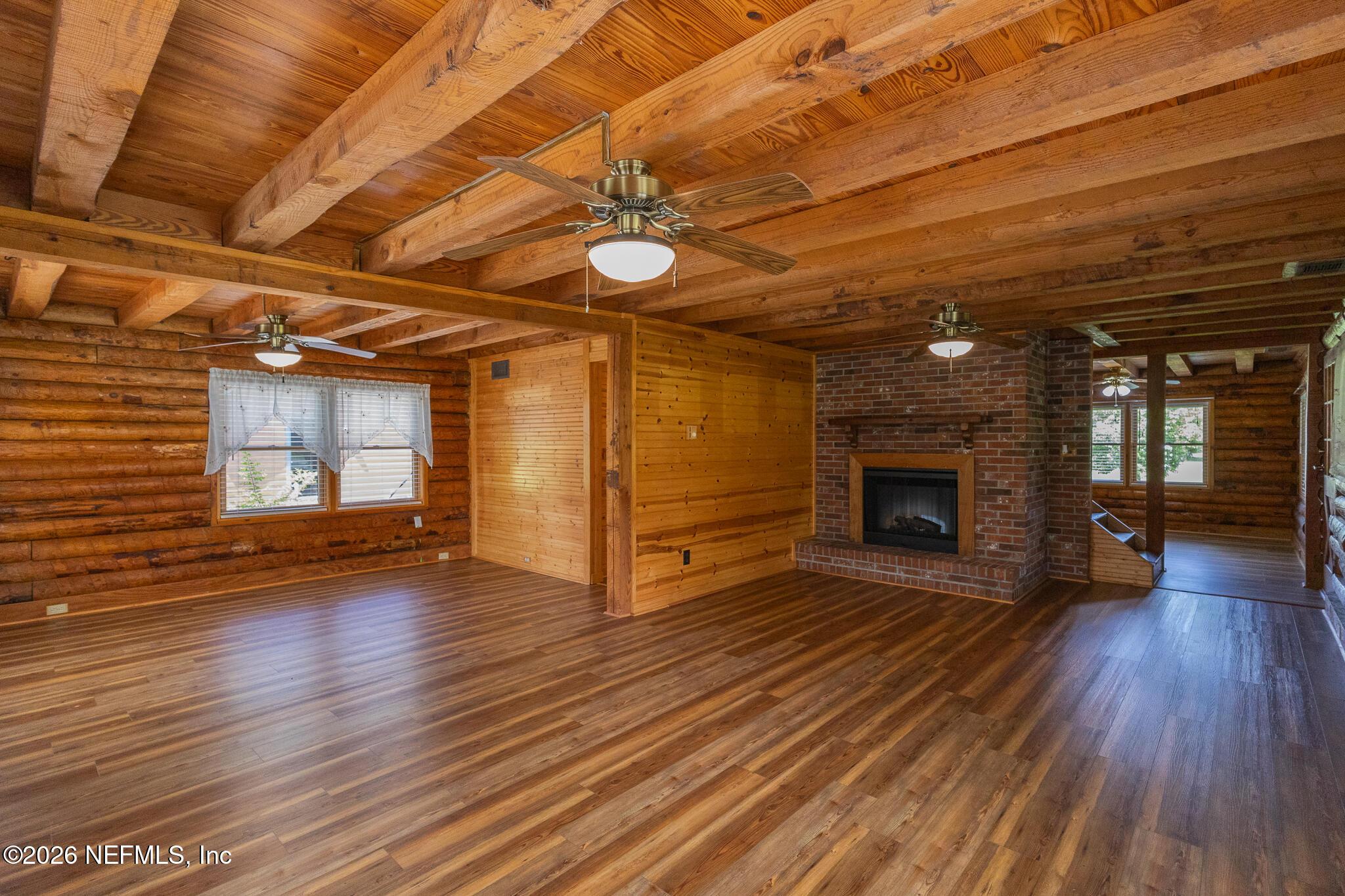 Image 2: Living Room
