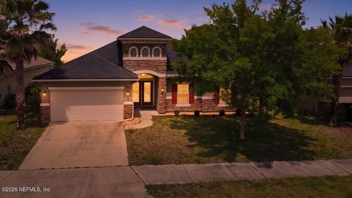 Image 3: 3825 Hammock Bluff Drive