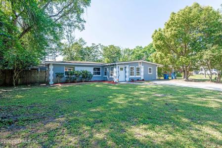 2306 LAKE LUCINA Drive
