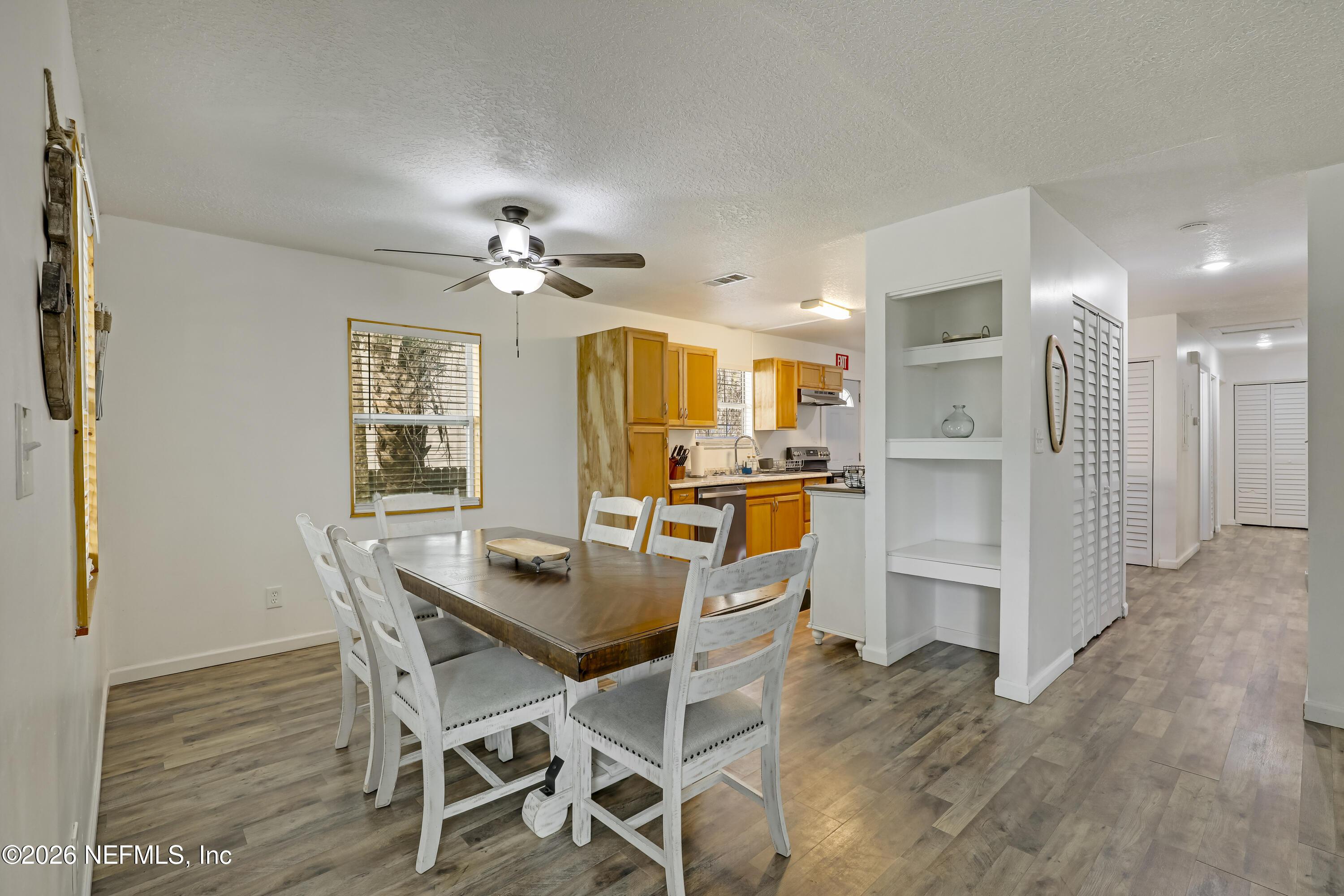 Image 4: 03 Dining Room