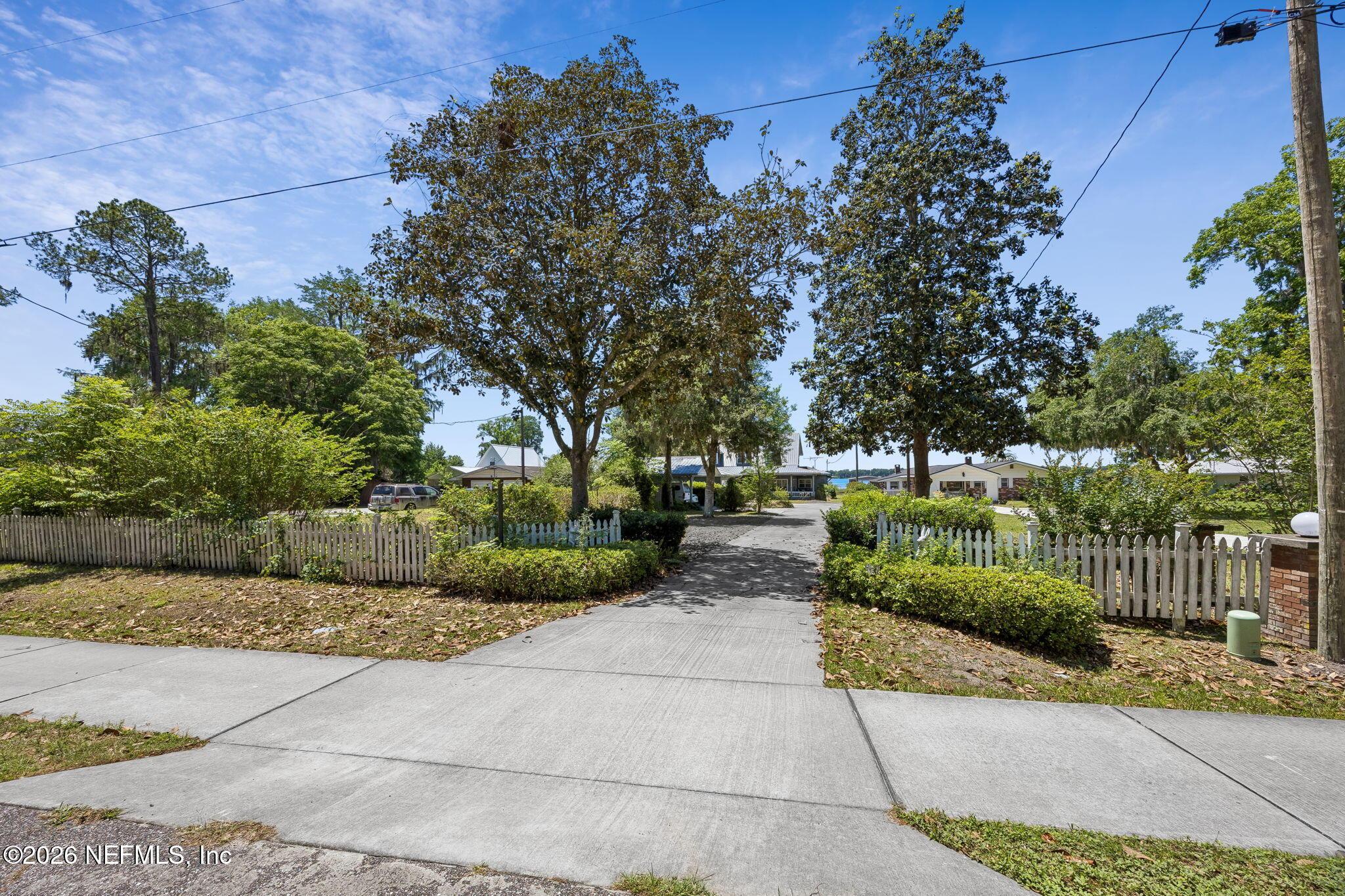 Image 2: 2-web-or-mls-7430 SW County Rd 18 (1 of