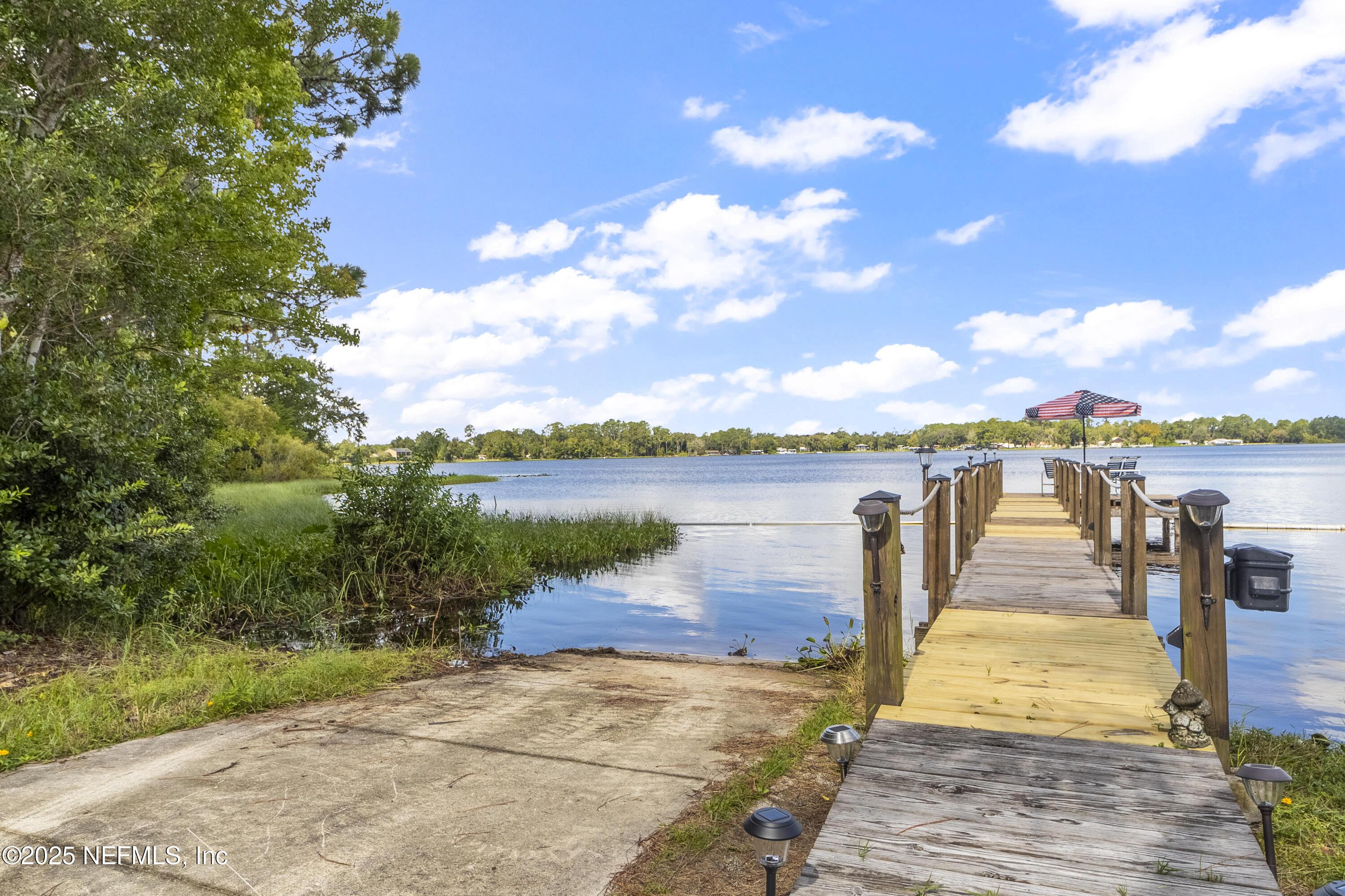 Image 4: 942 State Rd 20, Interlachen, Florida