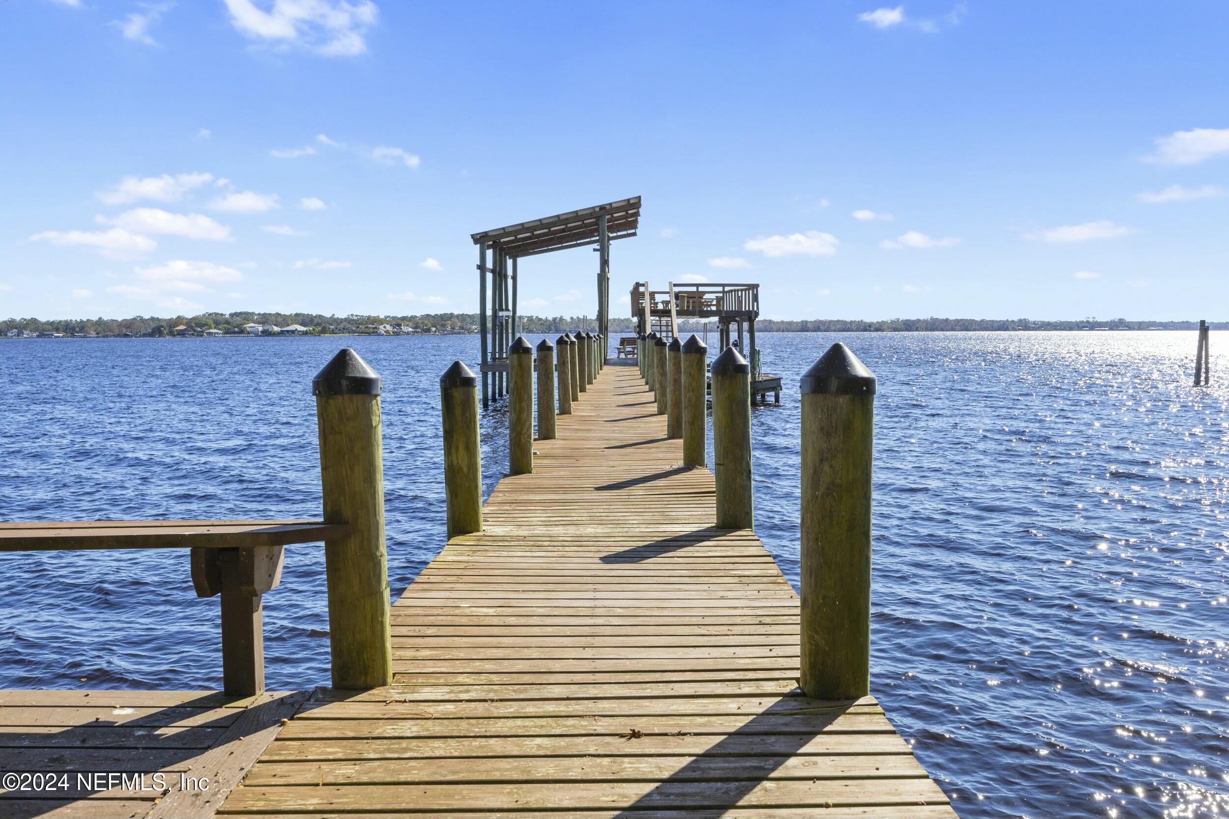 Image 3: Dock