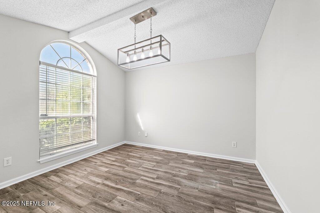 Image 4: Dining Room