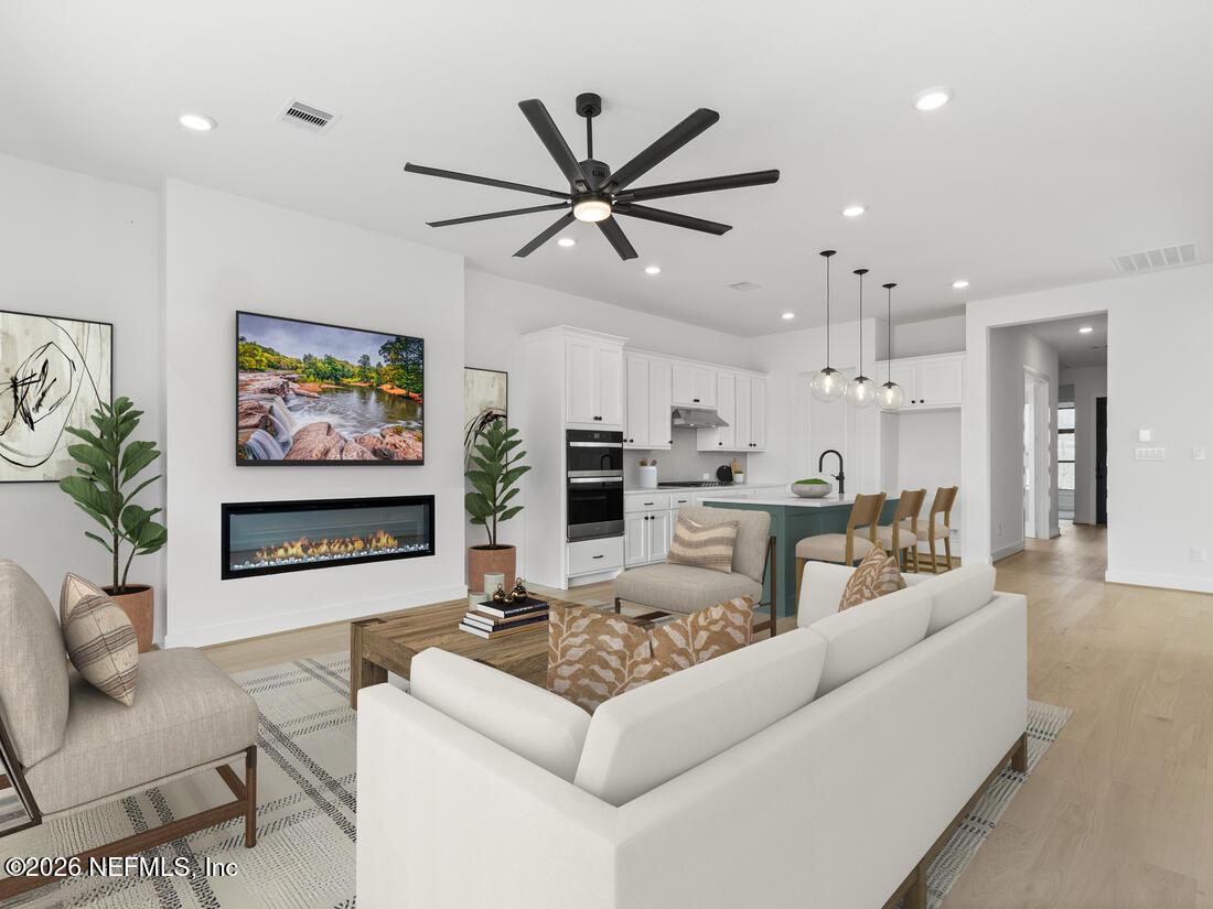 Image 3: Blossom Collection_Crossvine_29_KITCHEN