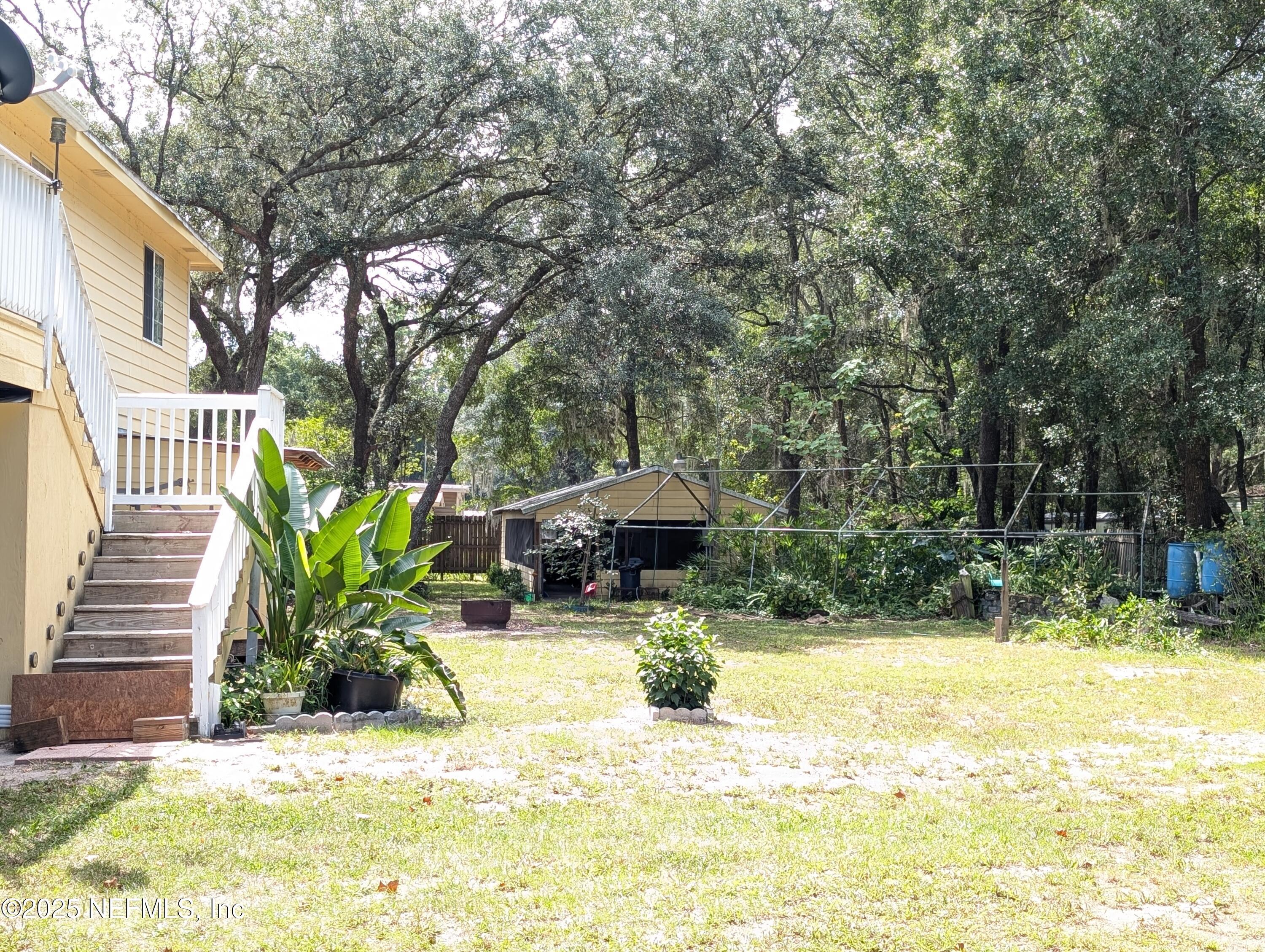 Image 3: 215 MALTAS AVE 04