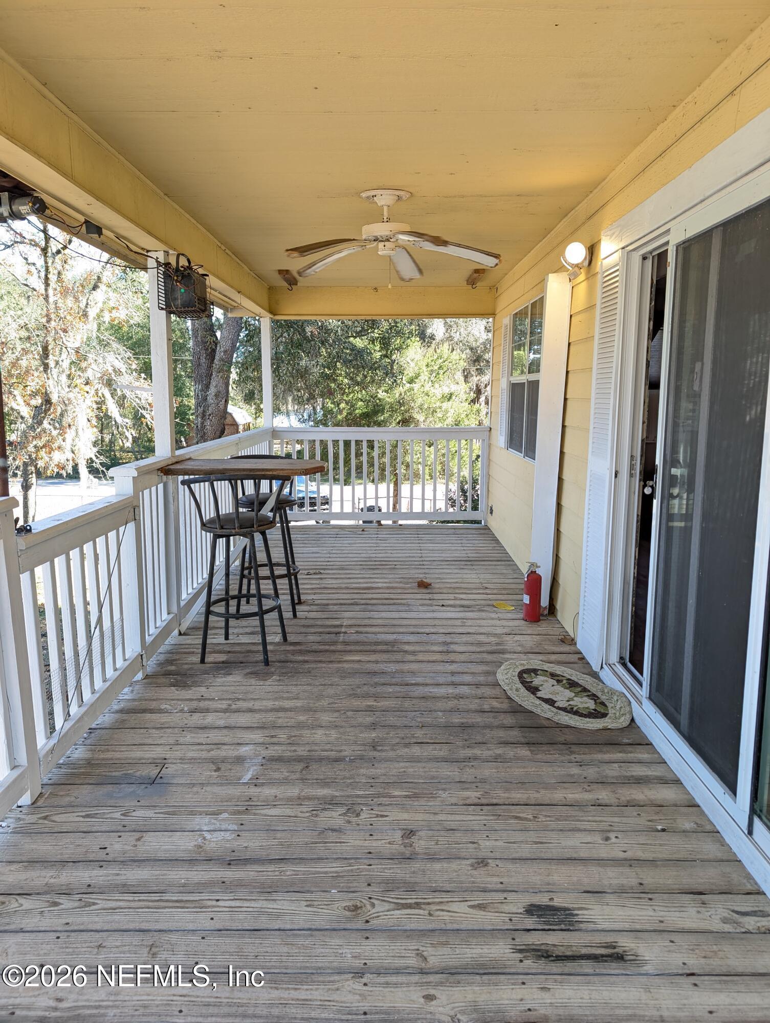 Image 4: 215 MALTAS AVE FRONT PORCH