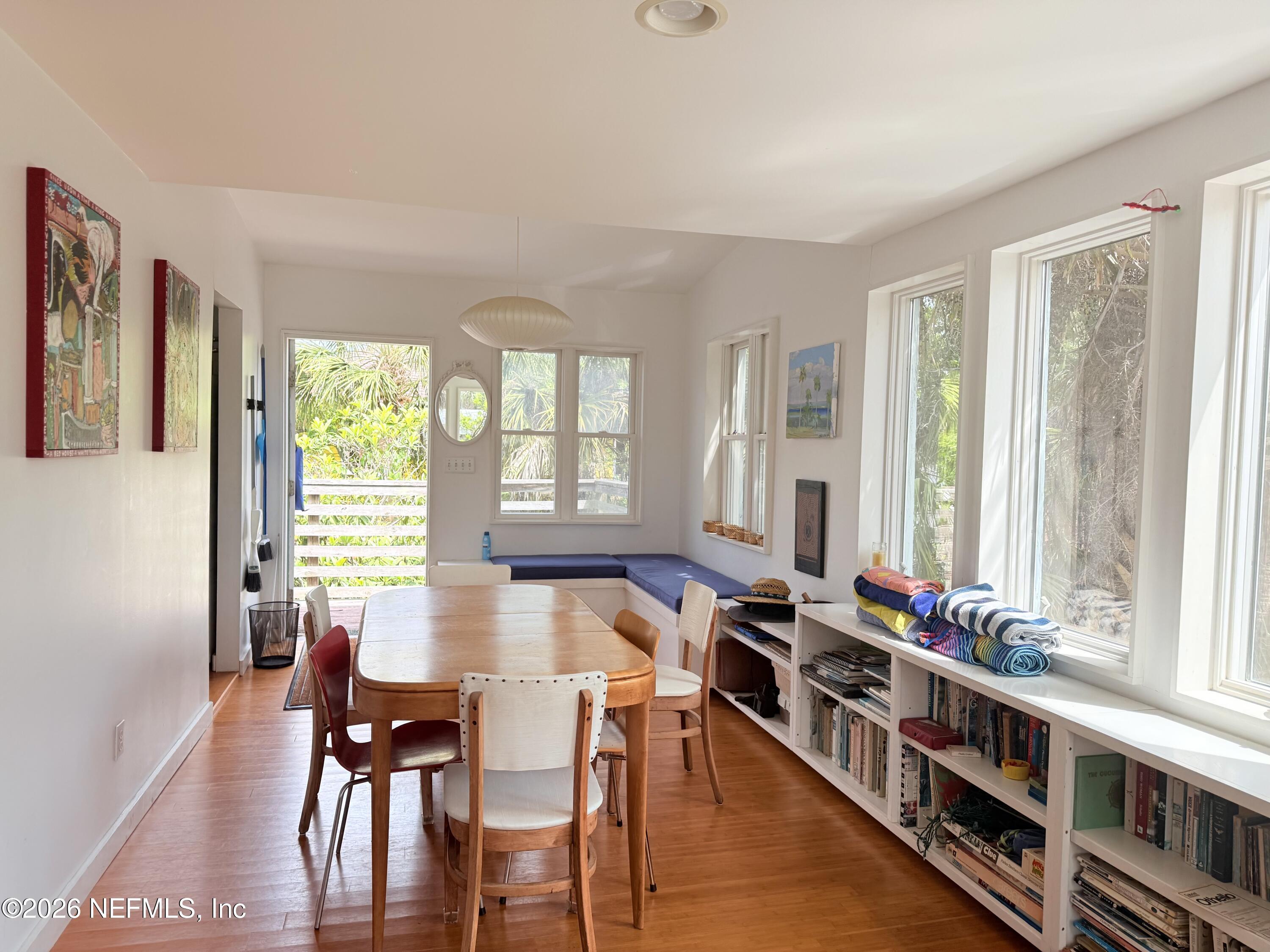 Image 2: Upstairs Sunroom