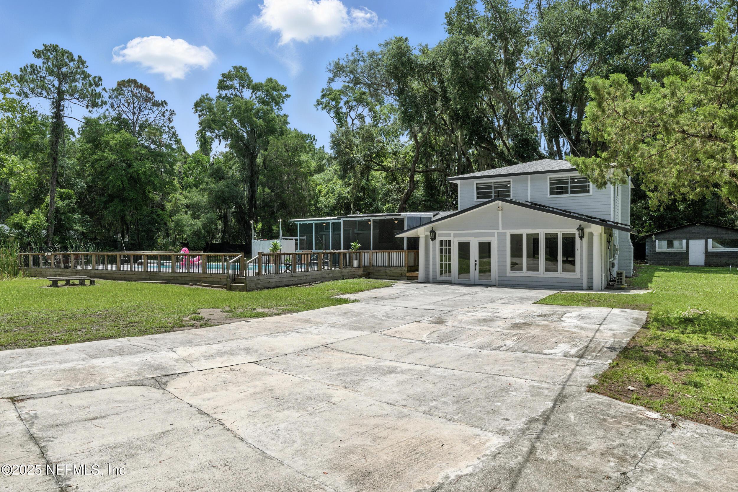 Image 2: 1638 starratt rd, jacksonville, fl 32226