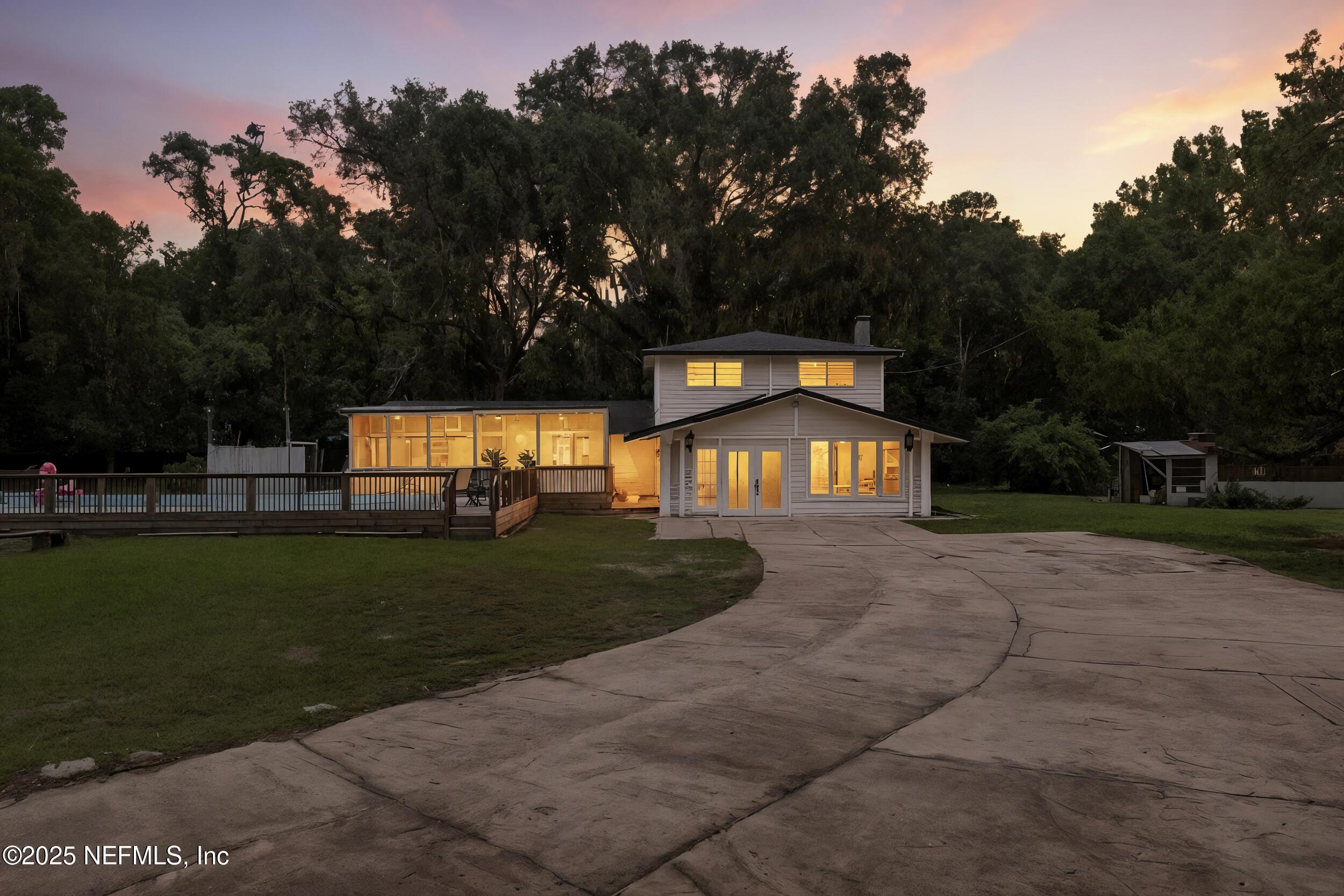 Image 4: 1638 Starratt Rd, Jacksonville, FL 32226