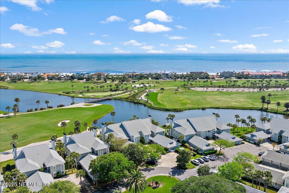 Image 3: 03-Aerial to Beach