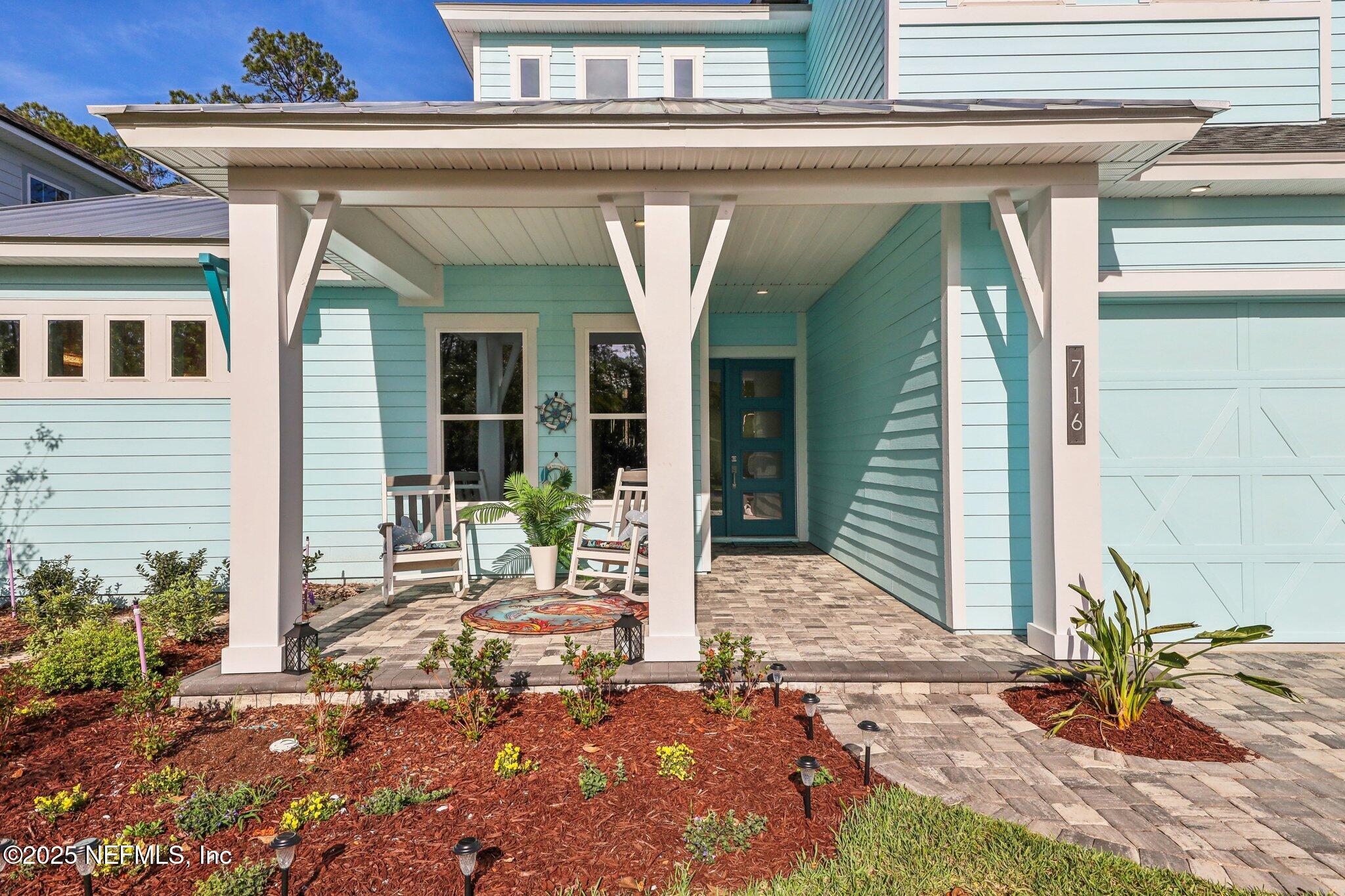 Image 4: 716 Palm Crest Dr