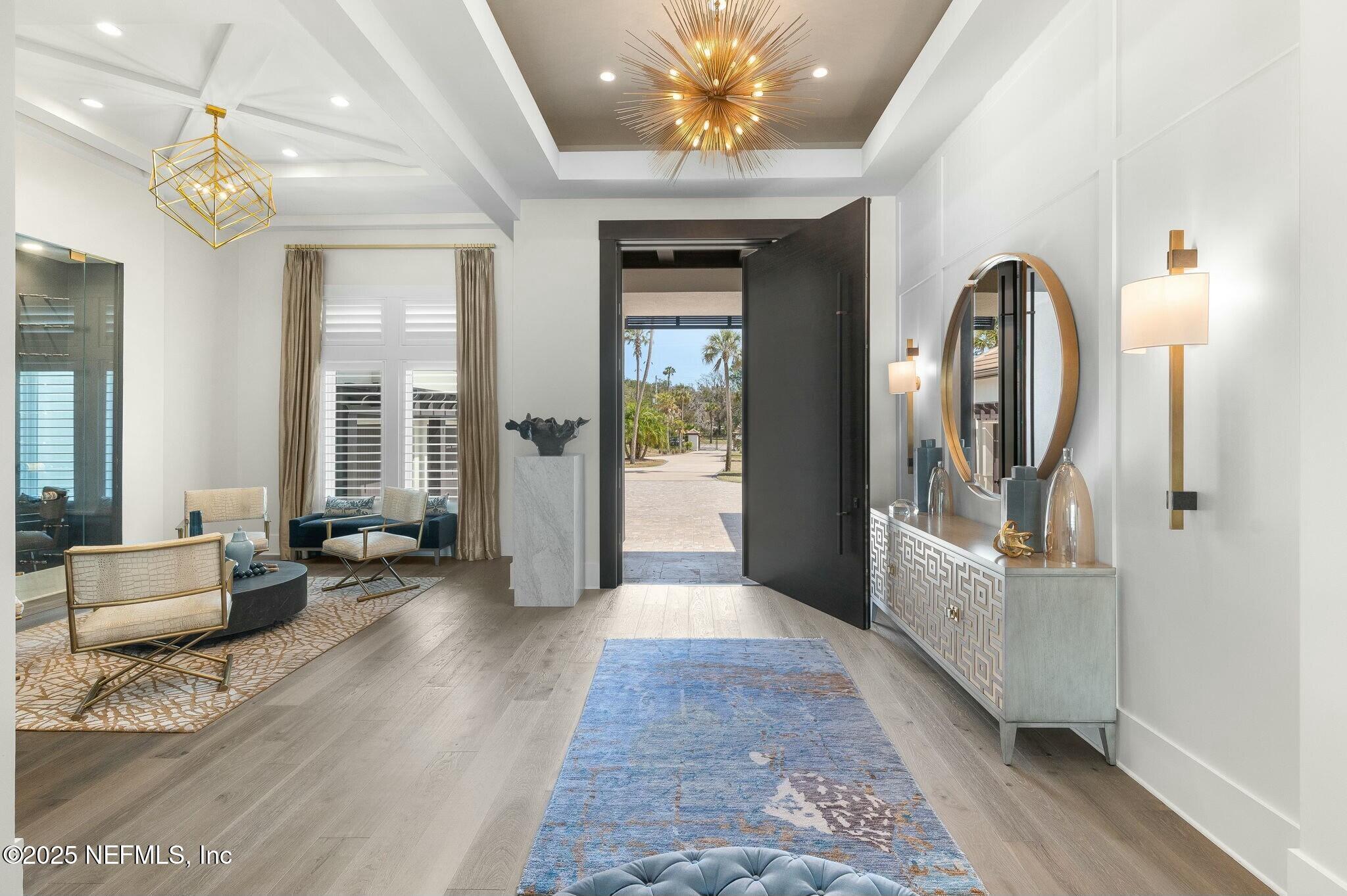 Image 3: Foyer