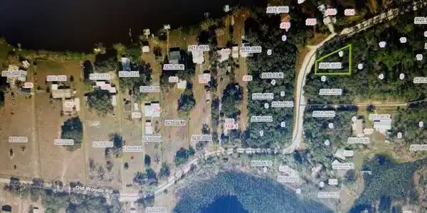 000 OLD WOODS Road