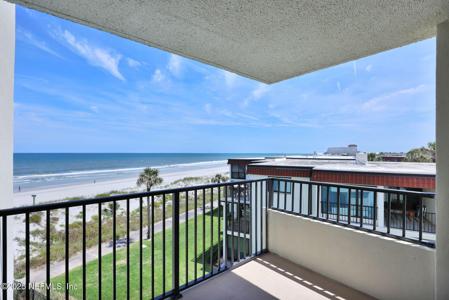 2200 OCEAN Drive