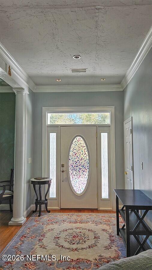 Image 4: Foyer 2