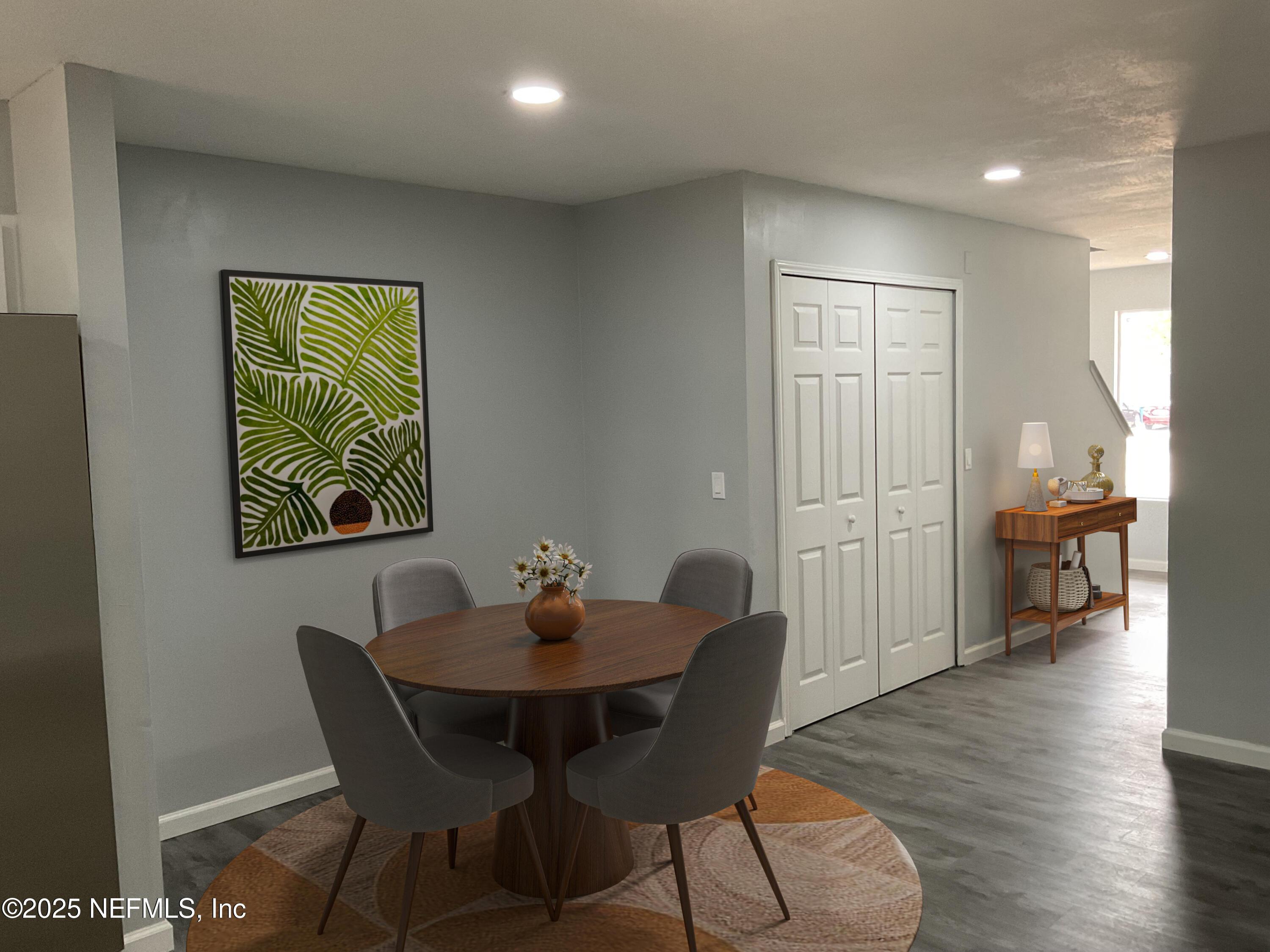 Image 3: Dining room_virtually staged