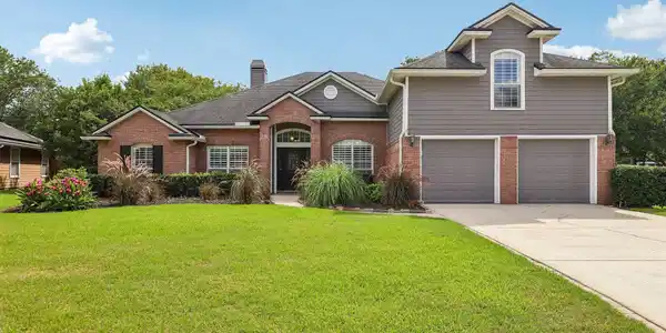 1530 RIVERTRACE Drive