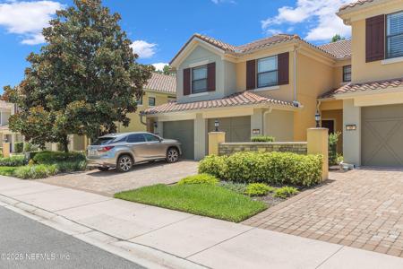 33 FAWN GULLY Lane