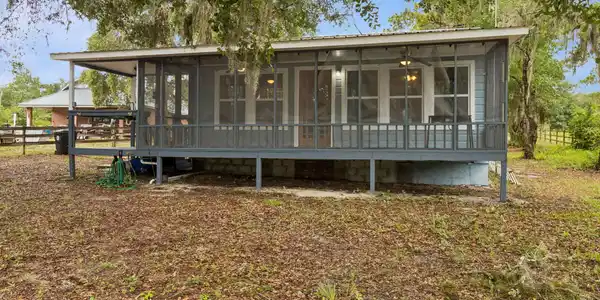 Image 2: Front