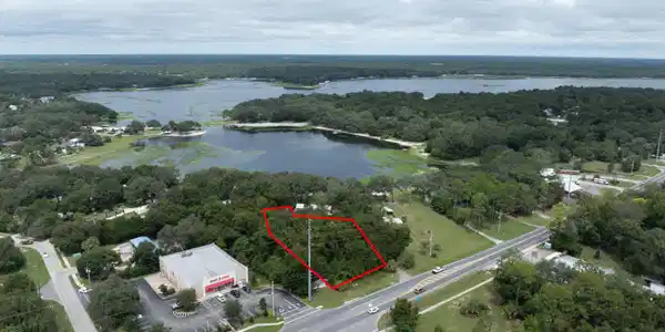 Image 4: N_Lawrence_Blvd_MLS-5