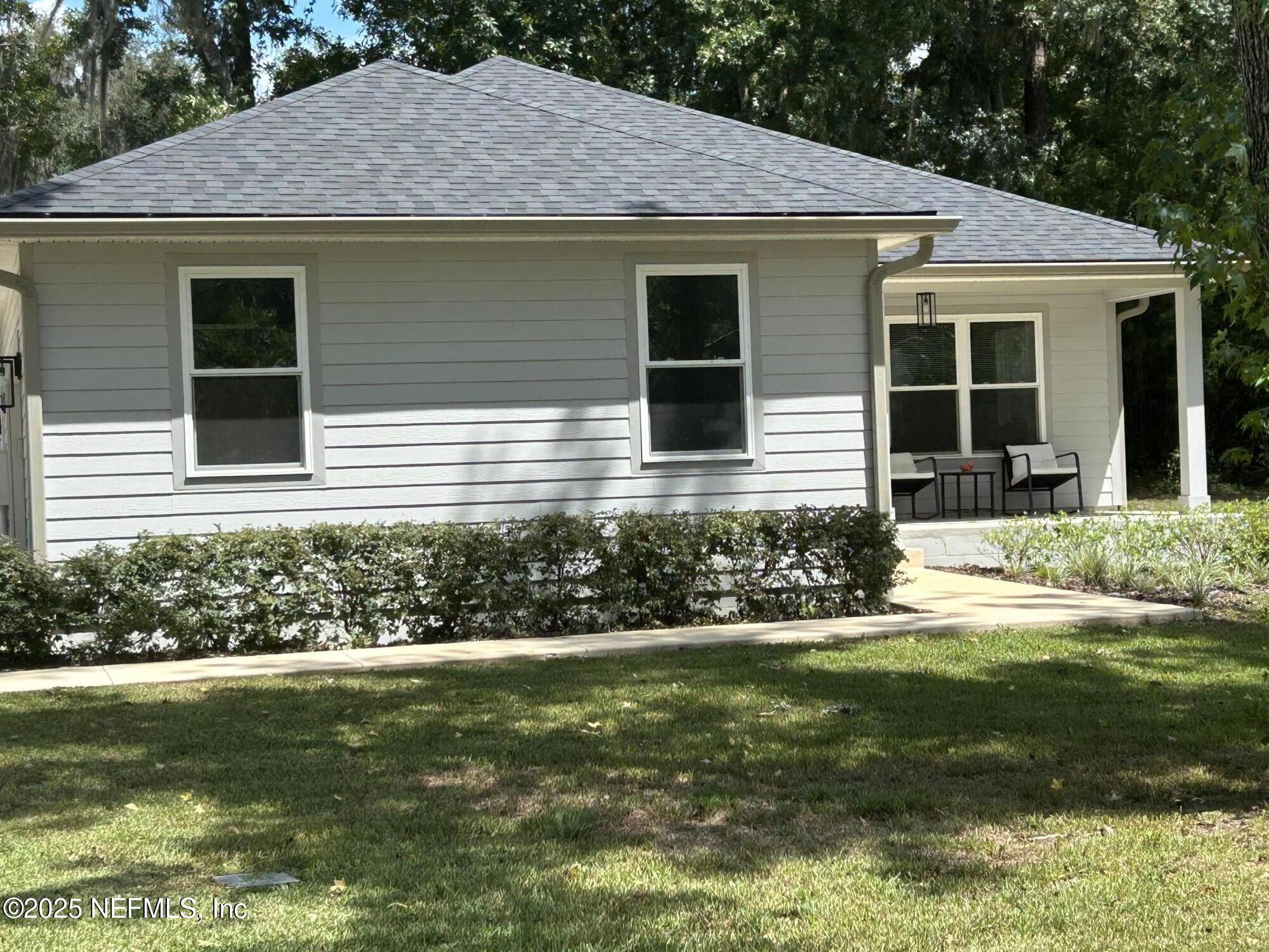 Image 2: Curb appeal