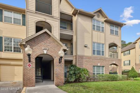 7800 POINT MEADOWS Drive