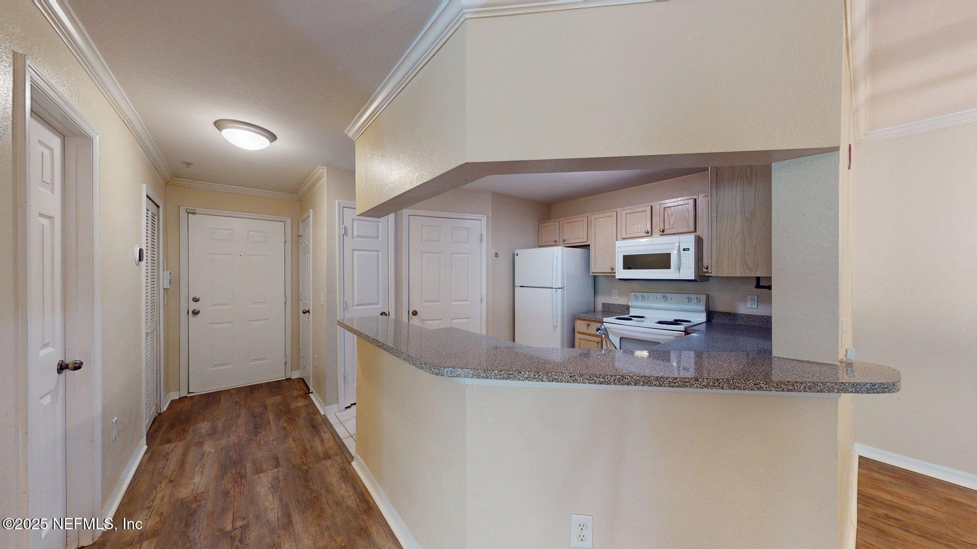 Image 3: 7800-Point-Meadows-Dr-Unit-436-09242025_