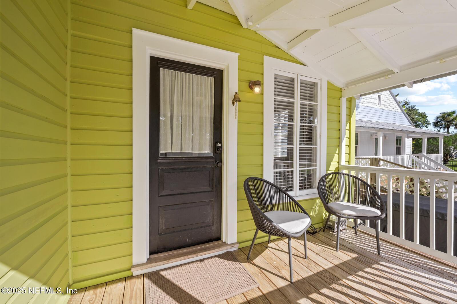 Image 4: 179 Blanco St_32084-5