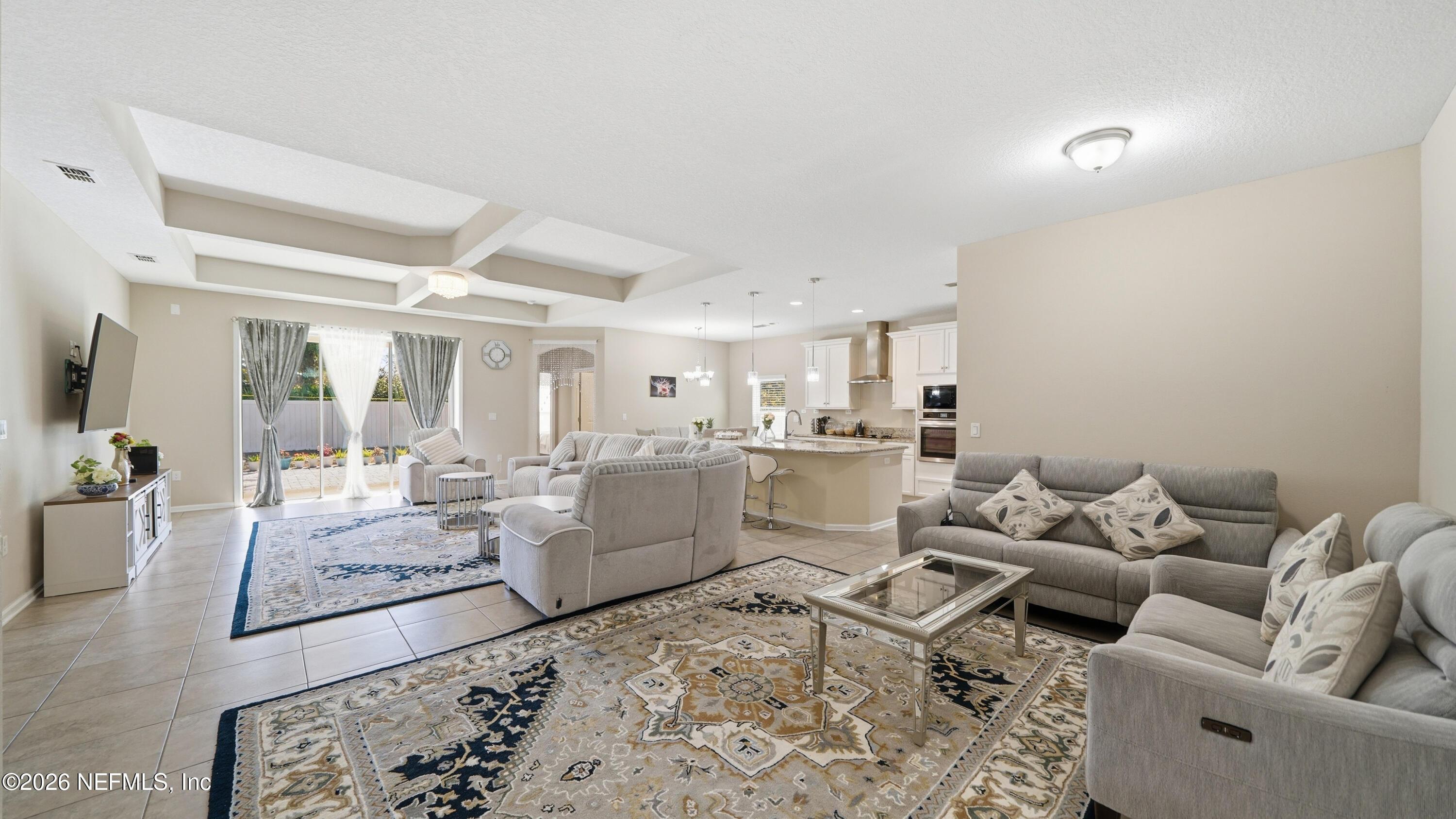 Image 2: 3938 Hammock Bluff Dr-2