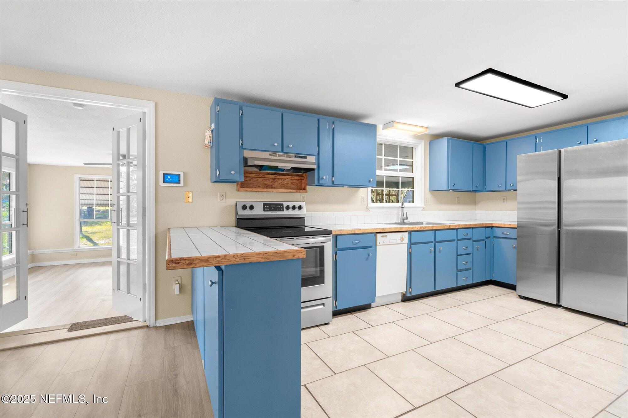 Image 3: 21-343 Lake Como Dr-21