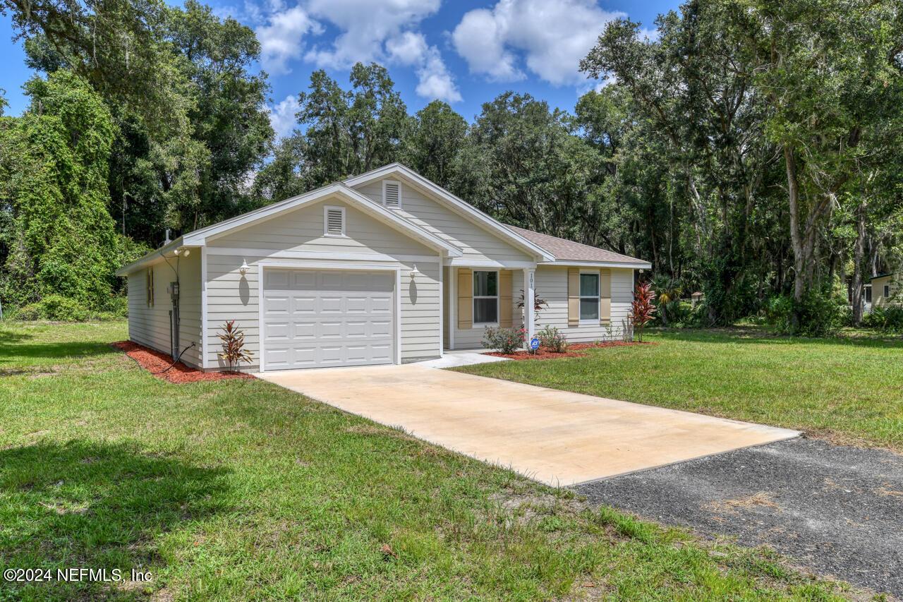 Image 3: FRONT OF HOME