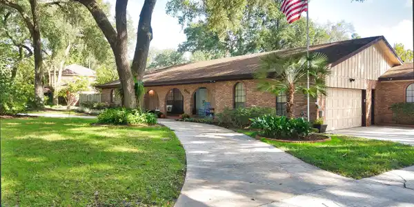 2919 ADMIRALS WALK DR W