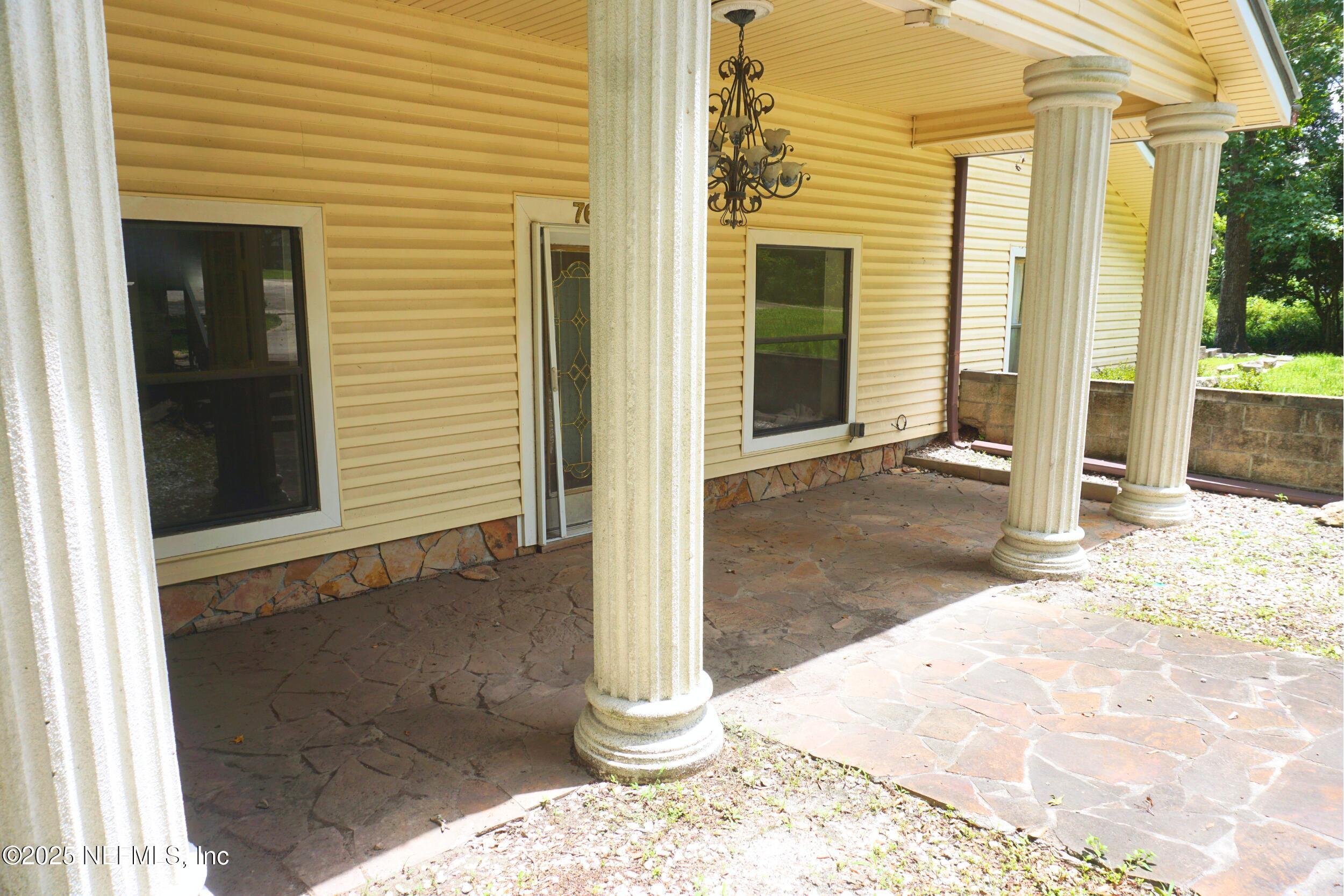 Image 4: Front Porch