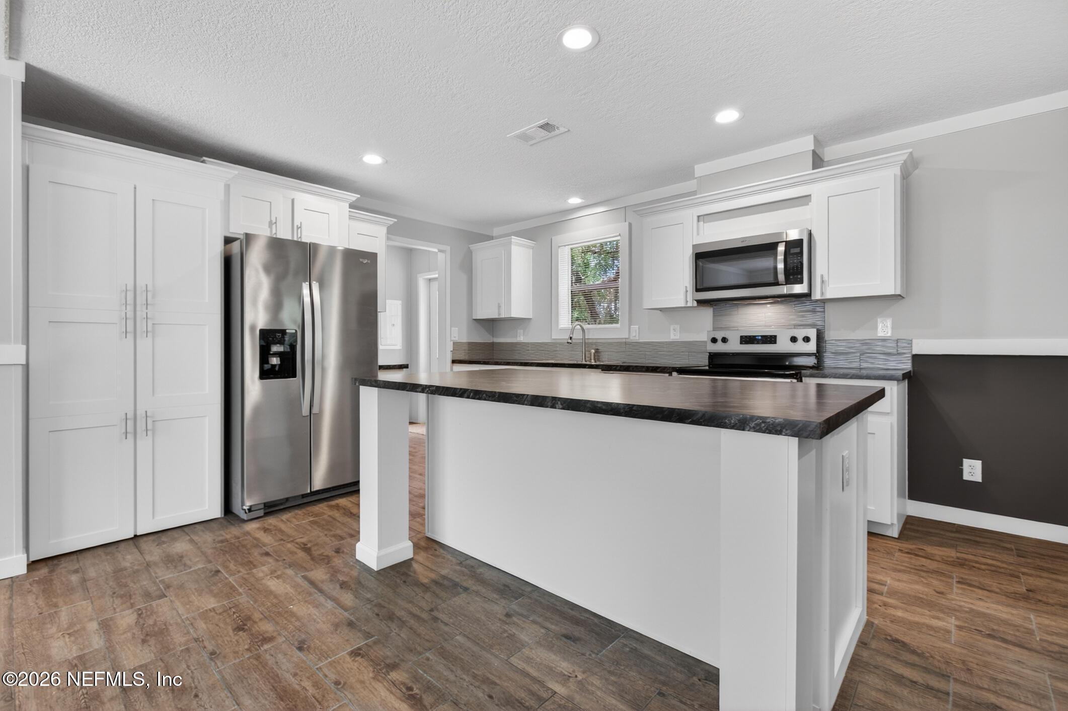 Image 2: 012-5530CapulinStreet-KeystoneHeights-FL
