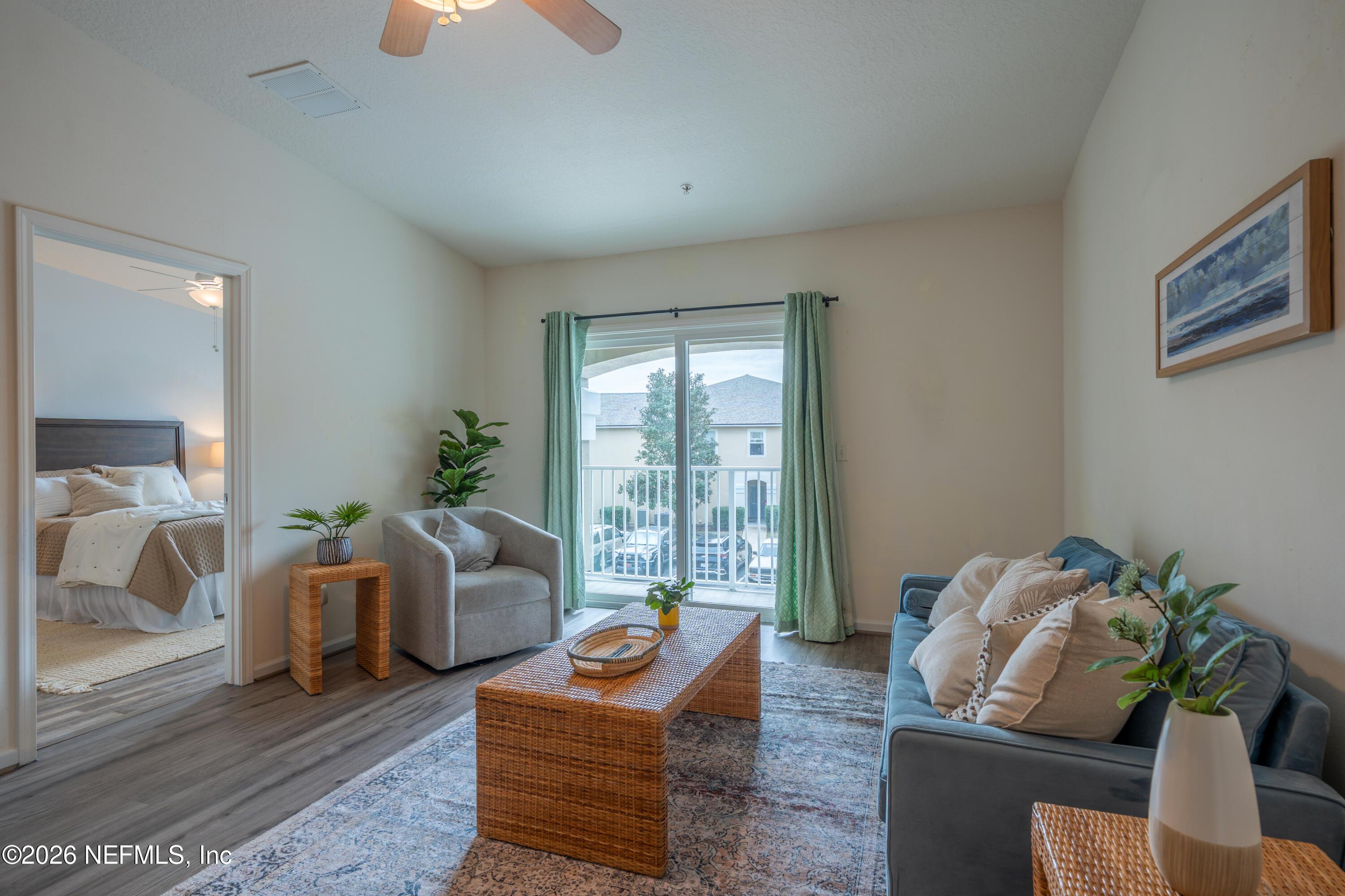 Image 2: 017601GoldenLakeLoop017