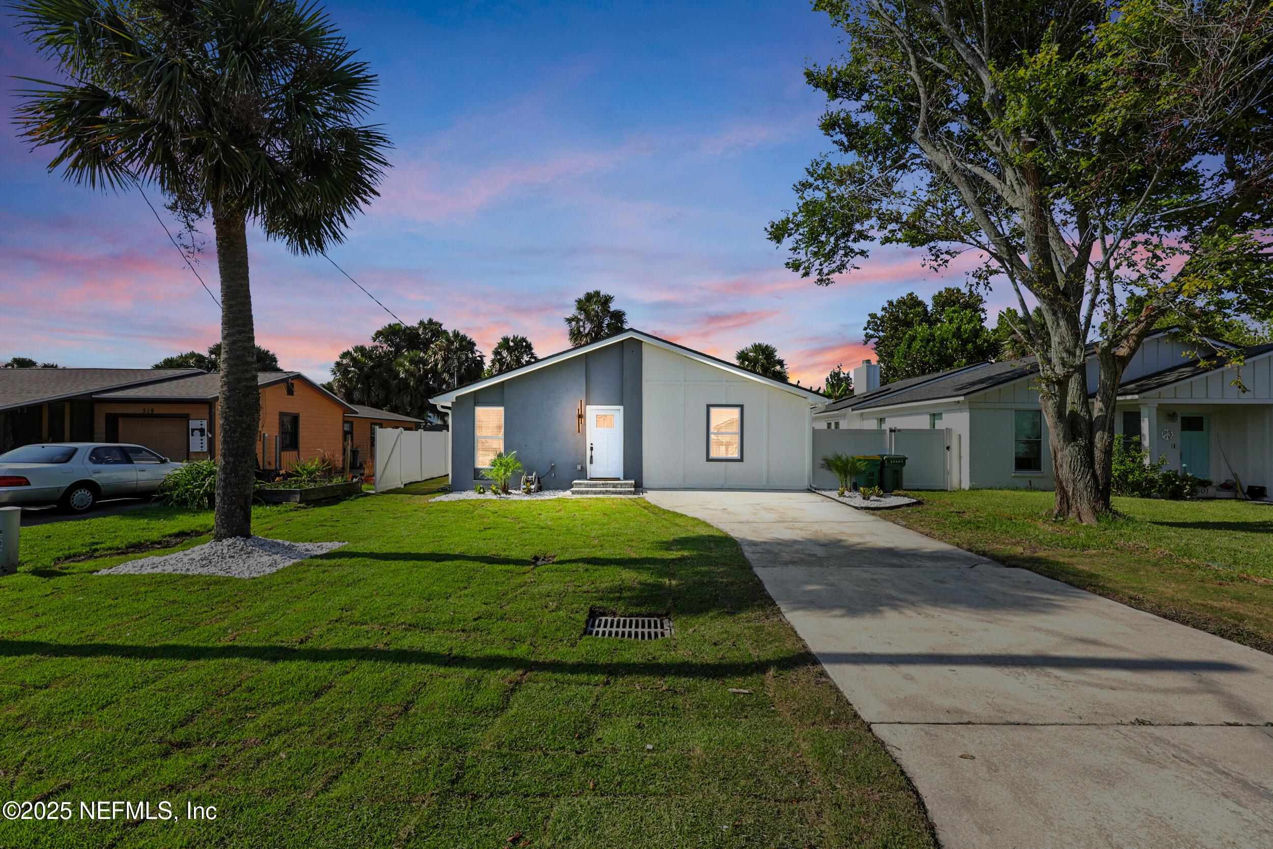 Image 1: Twilight Exterior Shot