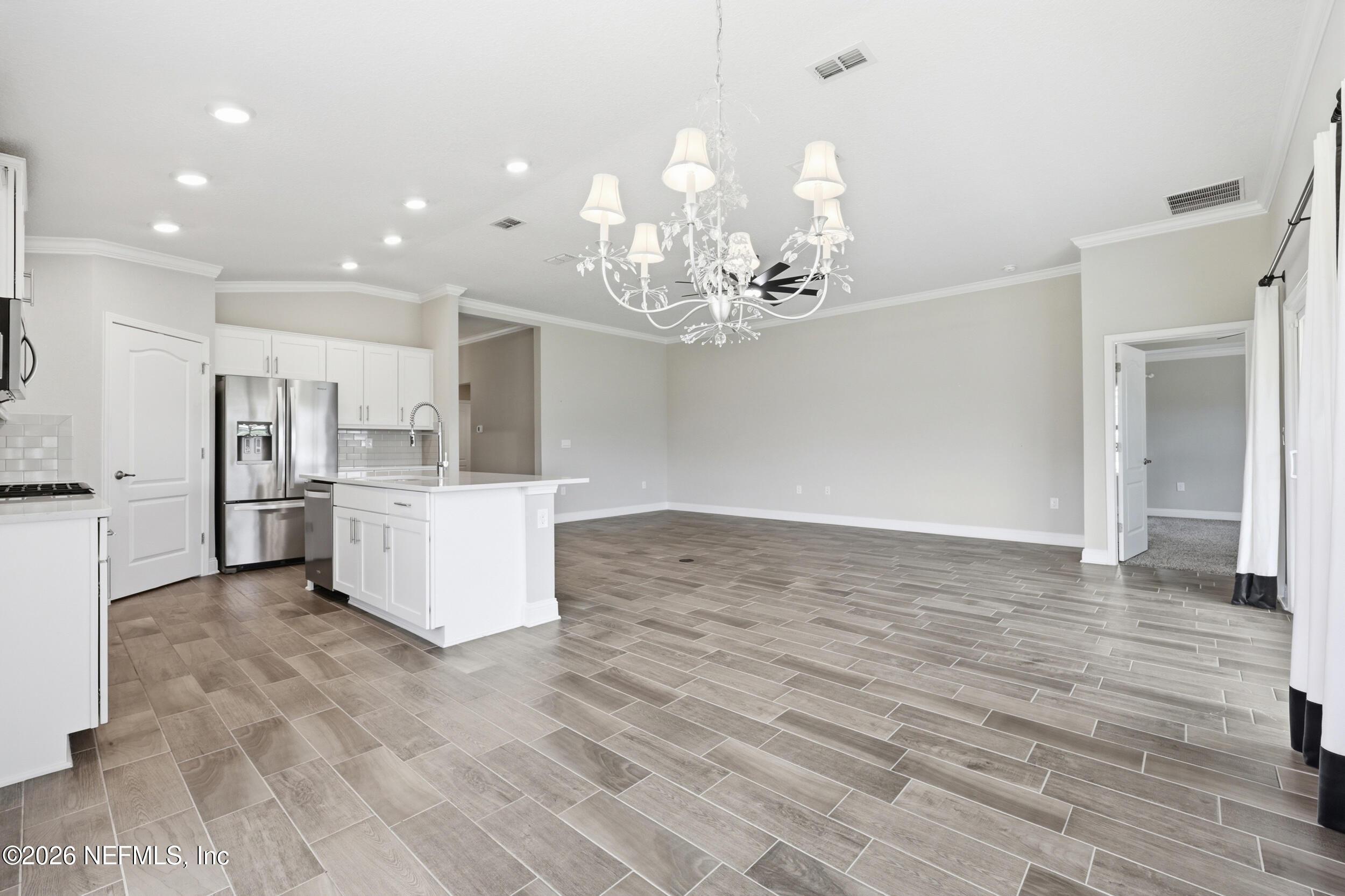 Image 4: Open Concept Dining Room Area