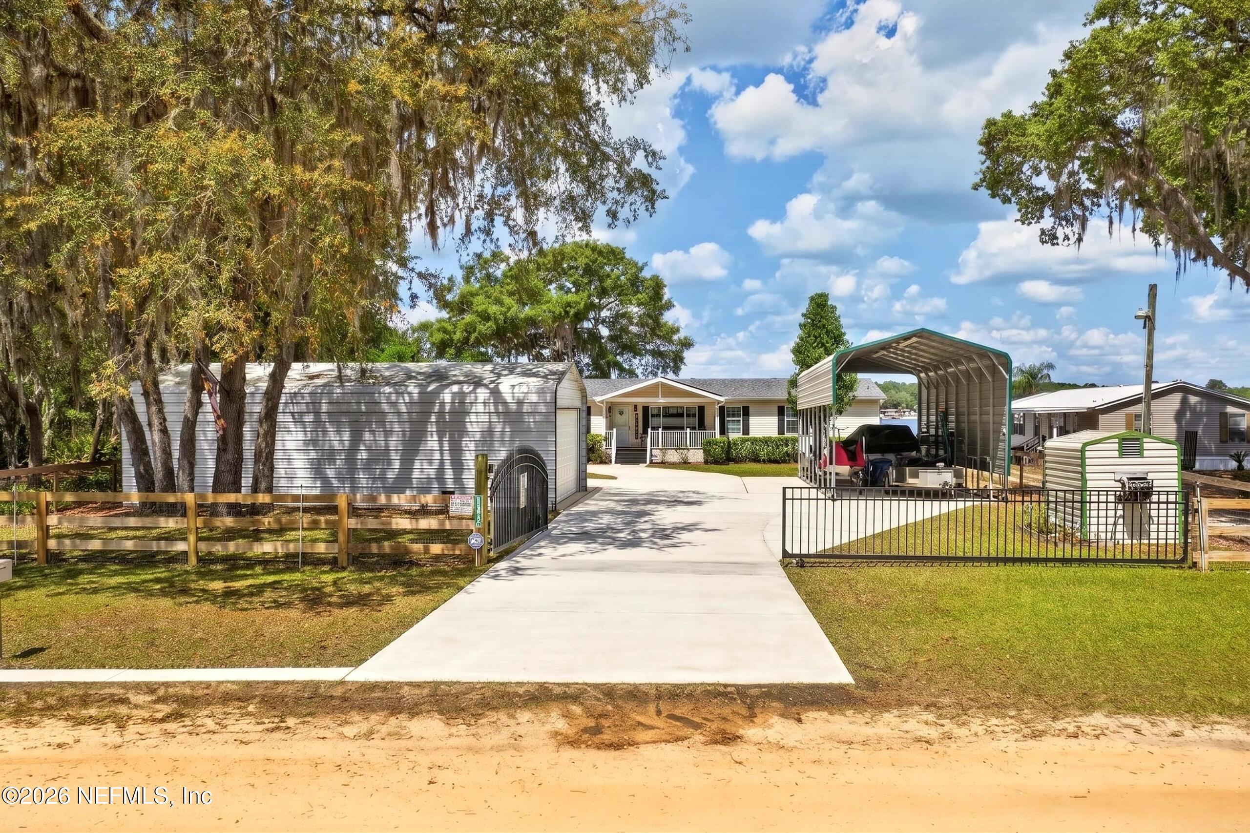 Image 3: 09-141 Kitty Ave-6