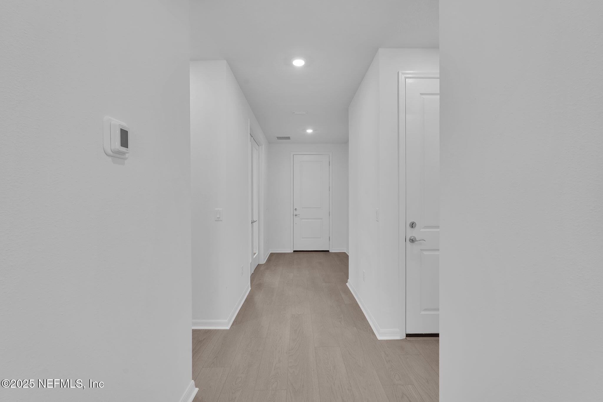 Image 4: Whitestone Entryway