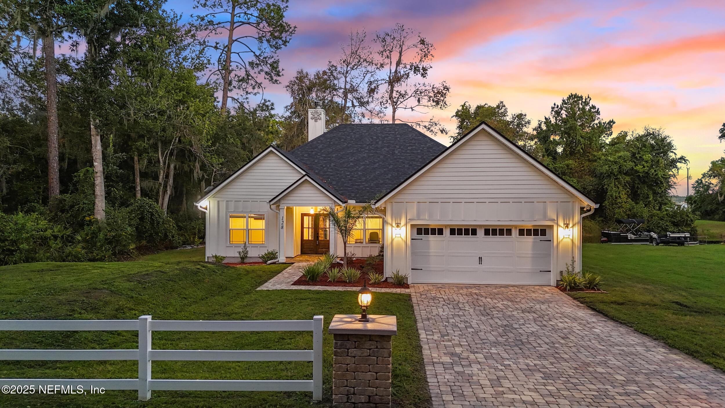 Image 1: Lakefront Living In Luxury!