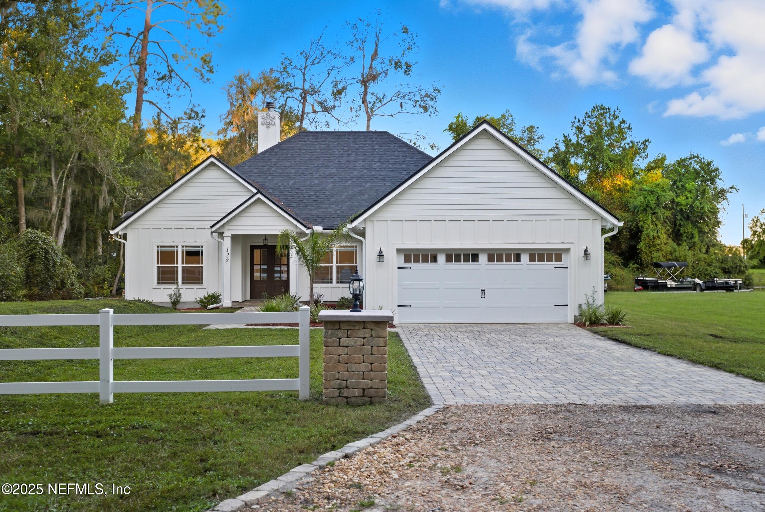 Image 3: Welcome HOME!