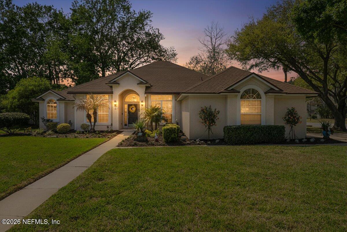 Image 1: Twilight of Property