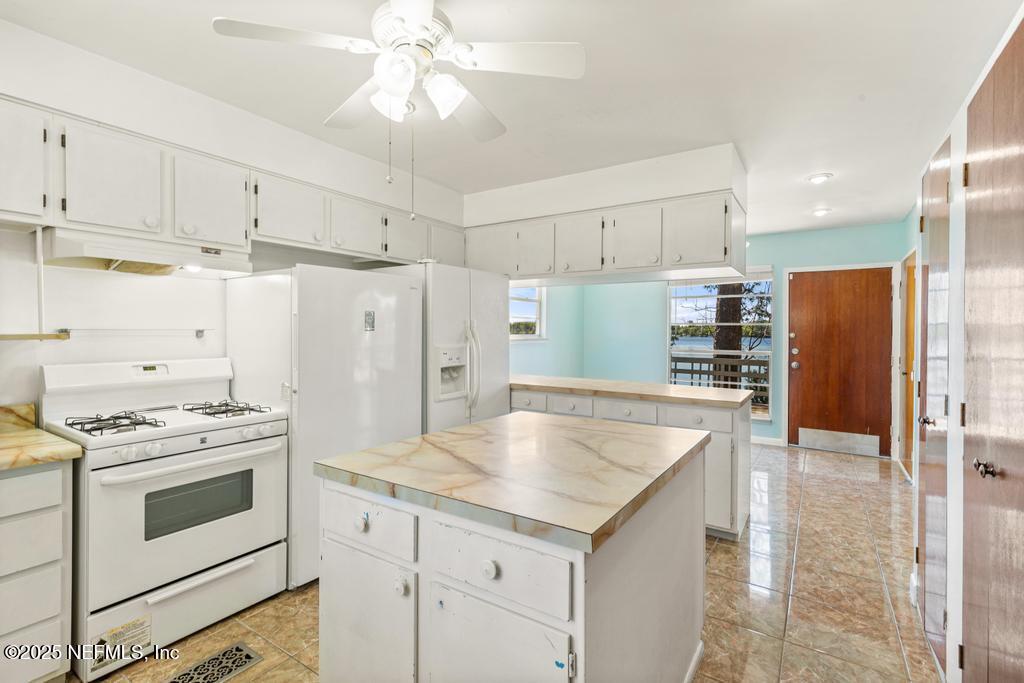 Image 3: 159 Ida Blvd-17