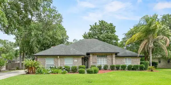 2346 FAIRFIELD Court