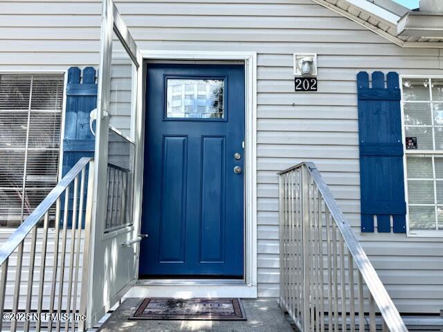 Image 1: Front